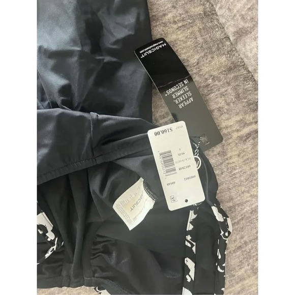 Magicsuit Hot Spot Louise size 8 new with tags swimsuit one piece beachwear - Picture 7 of 10